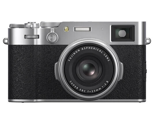 Fujifilm X100VI Silver - 4 Jahre Swiss Garantie